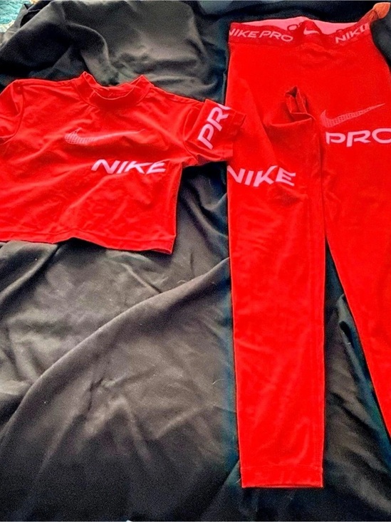 Nike Other - Nike Pro Red Athletic Matching Set women’s s size S Like New